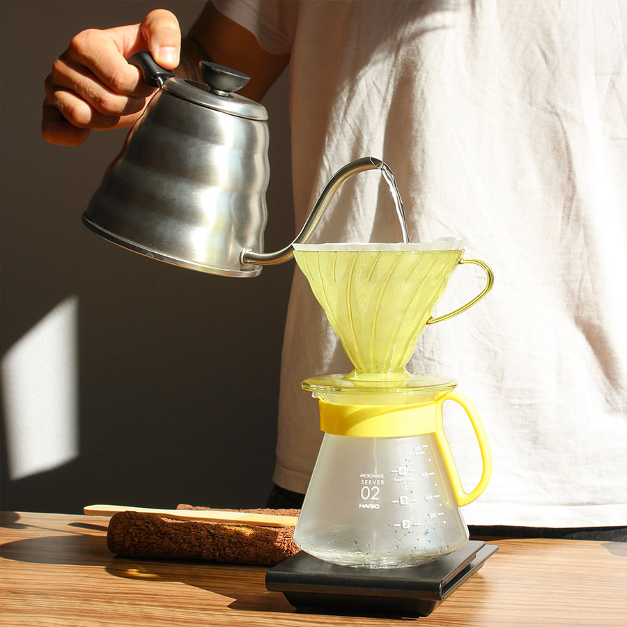 V60 Coffee Dripper 02 - Sunflower Yellow